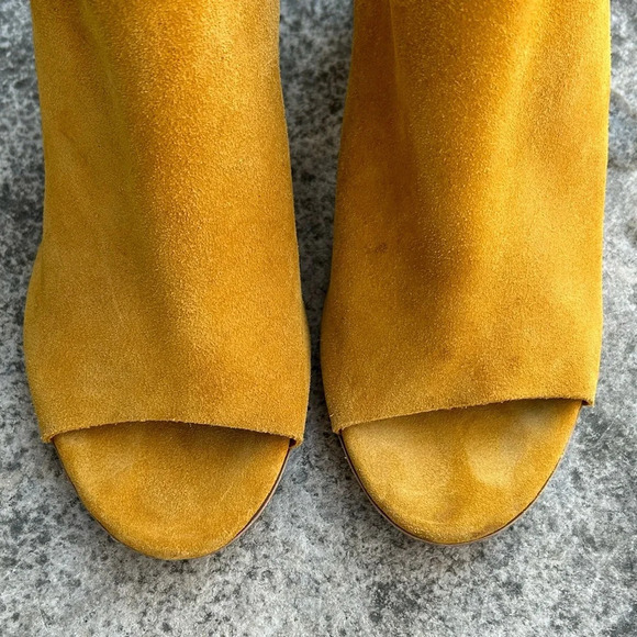 Bos & Co Mustard Peep Toe Block Heel, size 40 (Us  9) - Picture 5 of 12